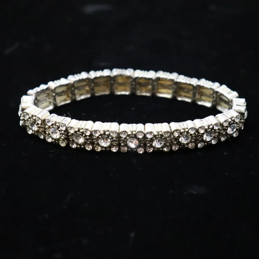 Rhinestone‎ Stretch Bracelet Womens OS Silver Floral Bridal Sparkly Glam